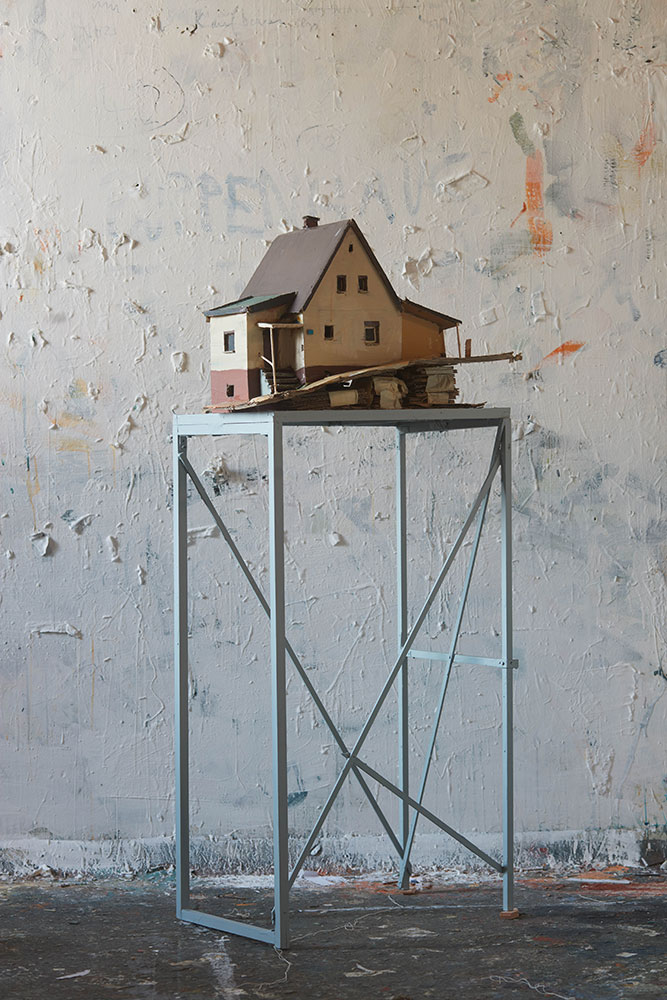 Malmodell, 2020, Karton, Klebstoff, Acrylfarbe